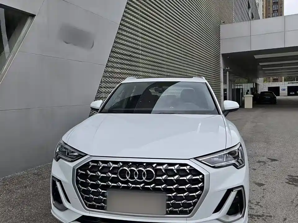 Audi Q3 Audi Q3