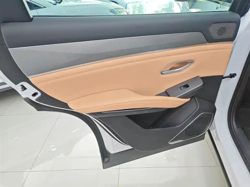 BYD Song L DM-i