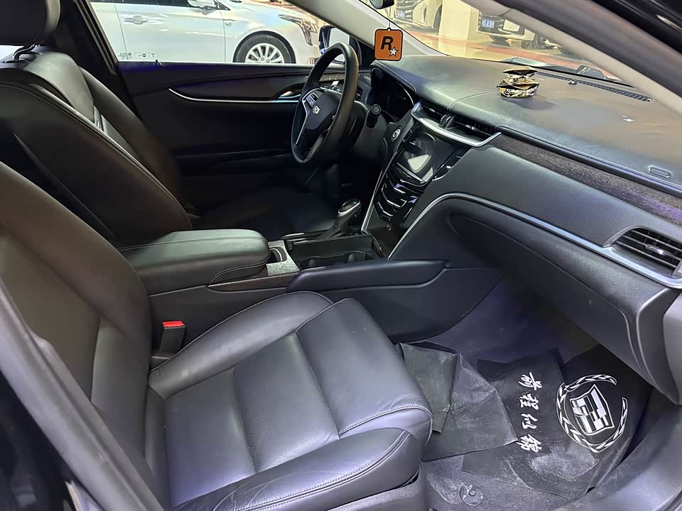 Cadillac XTS