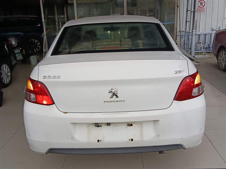 Peugeot 301