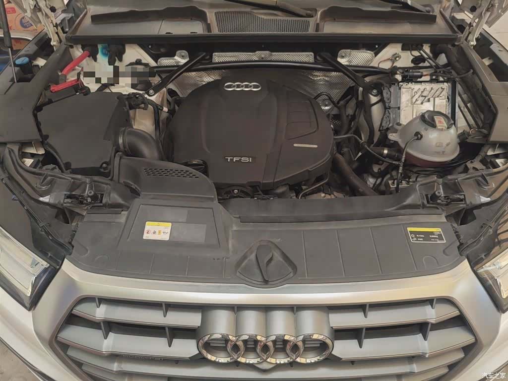 Audi Q5L, 2021 11