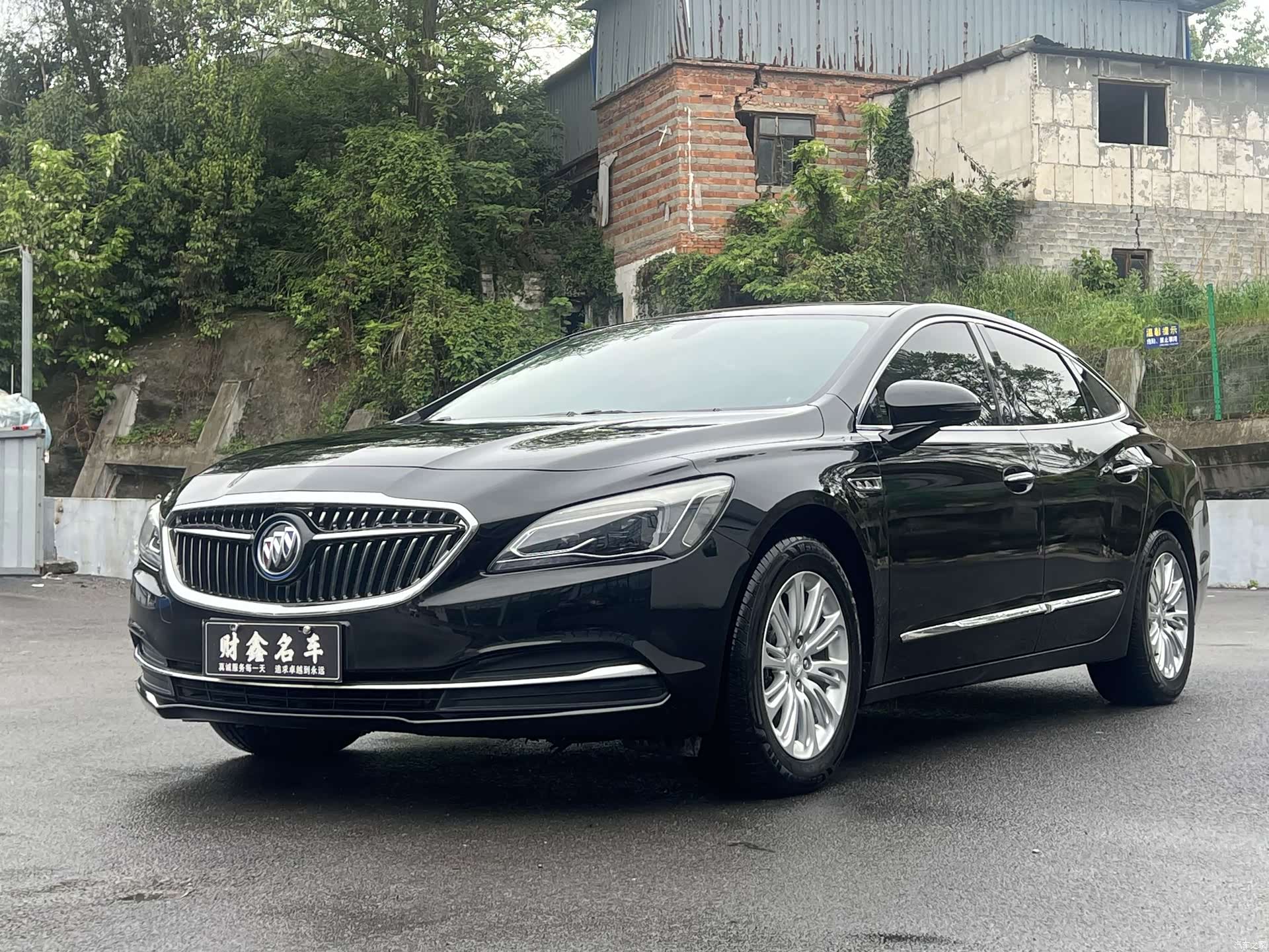 Buick LaCrosse, 2019 1
