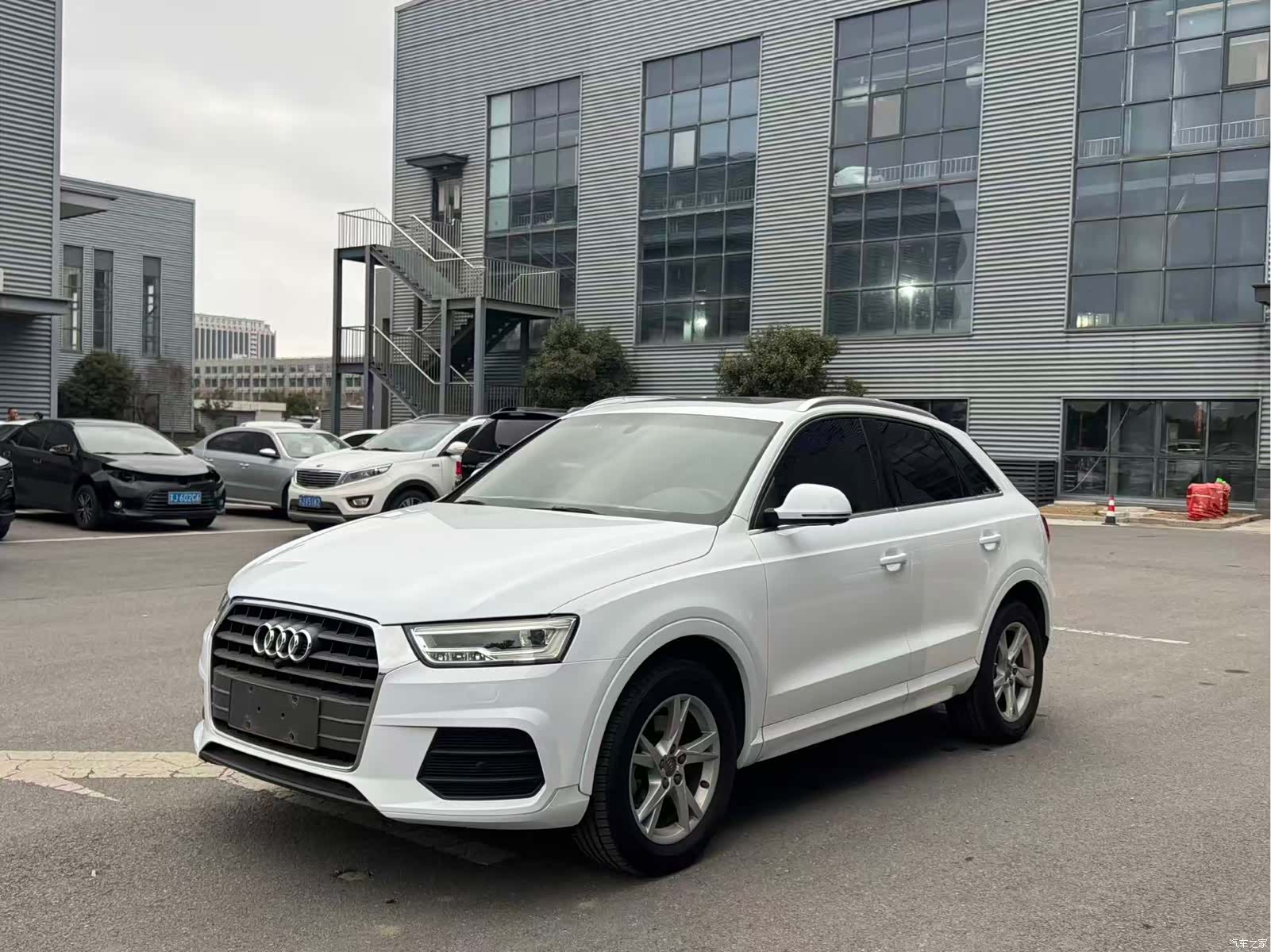 Audi Q3, 2019 1