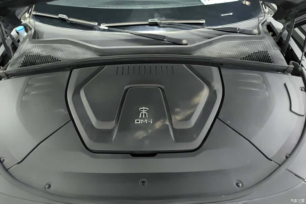 BYD Song, 2023 10