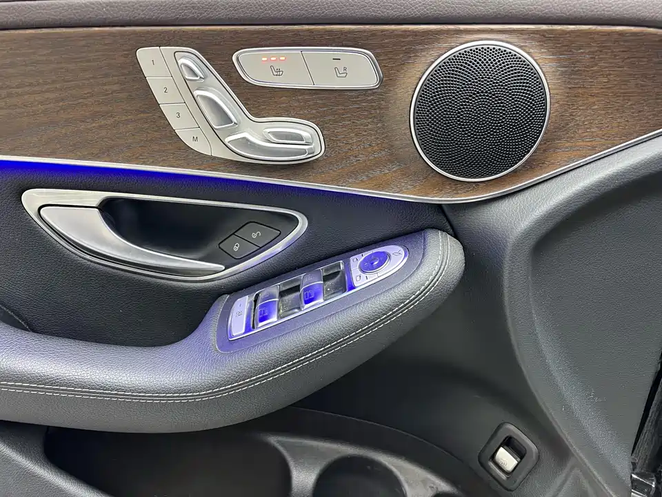 Mercedes-Benz GLC Mercedes-Benz GLC