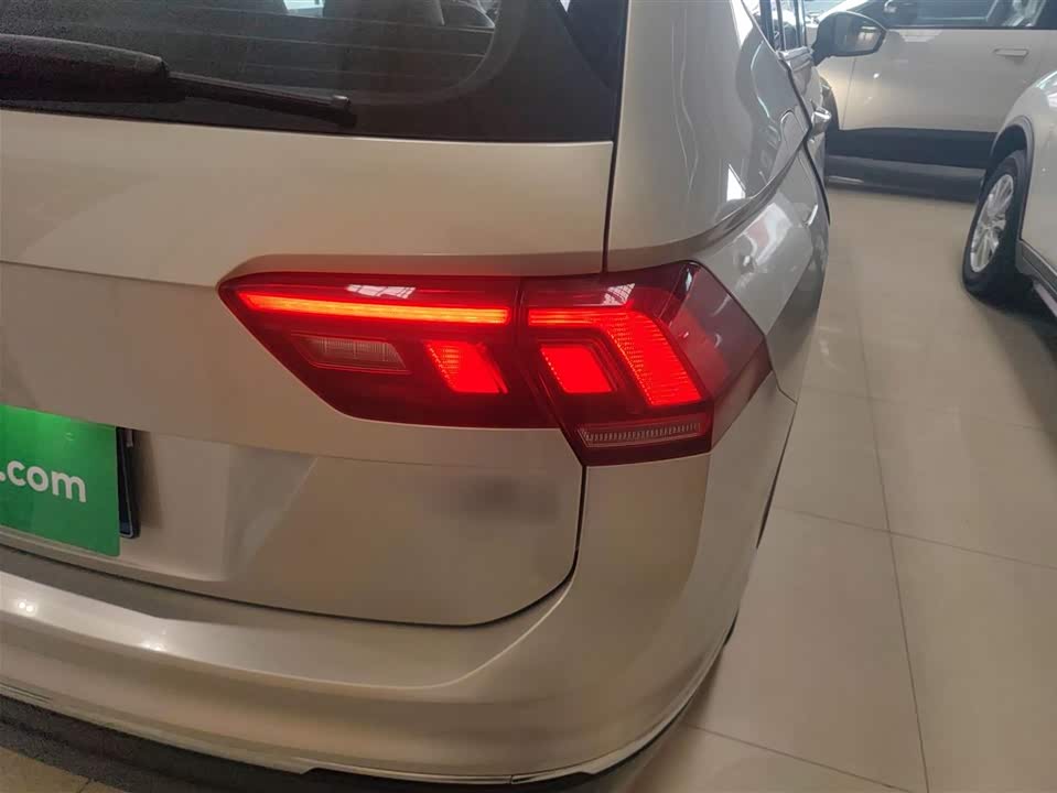 Volkswagen Tiguan L