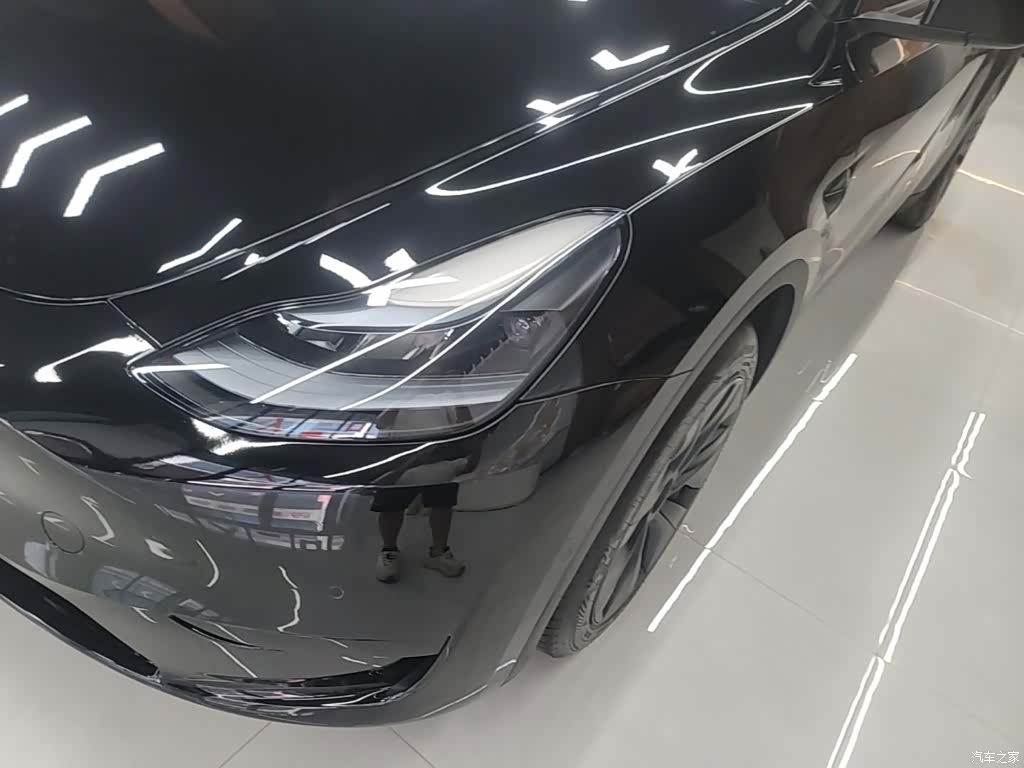 Tesla Model Y, 2024 24