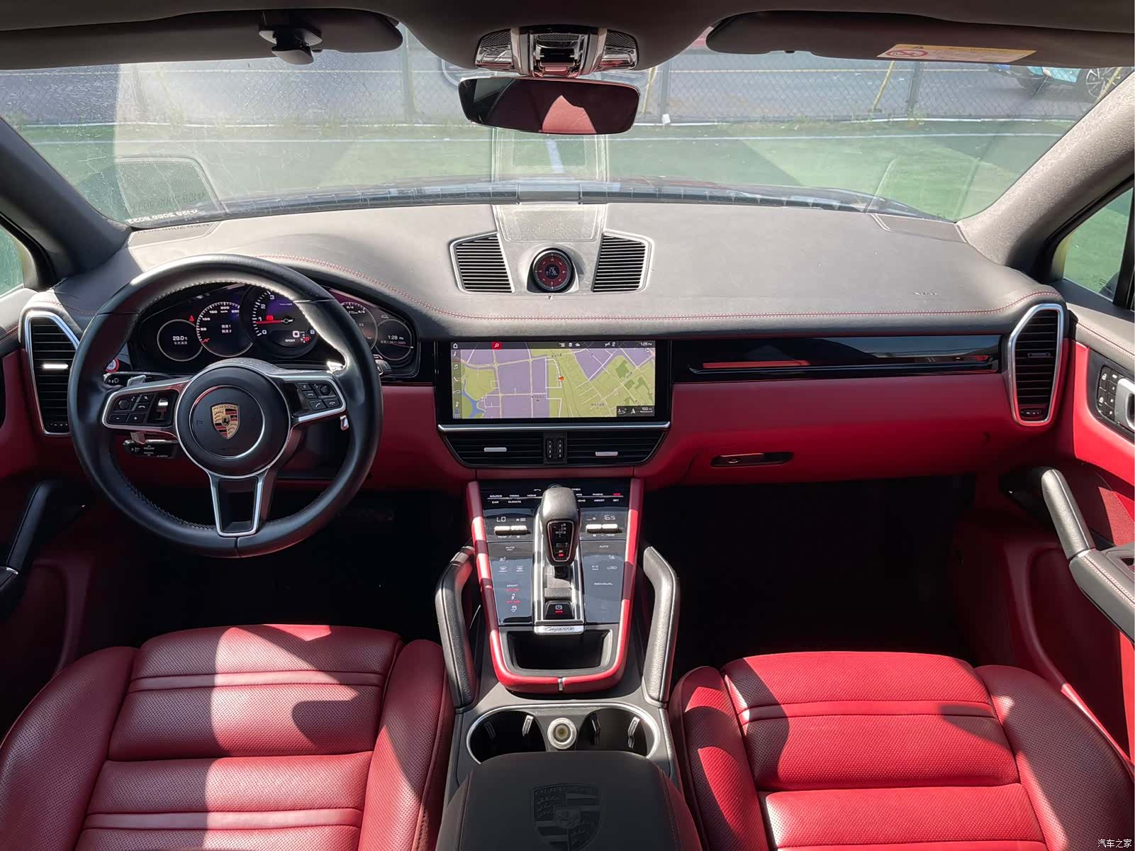Porsche Cayenne, 2020 все фото