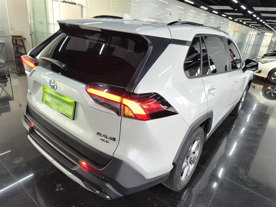 Toyota RAV4 Rongfang