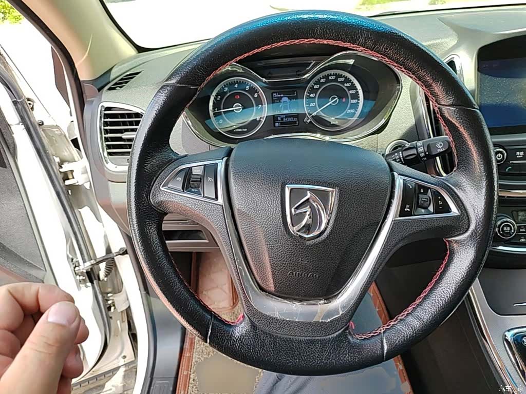 Wuling 560, 2018 11