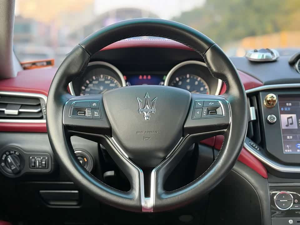 Maserati Ghibli