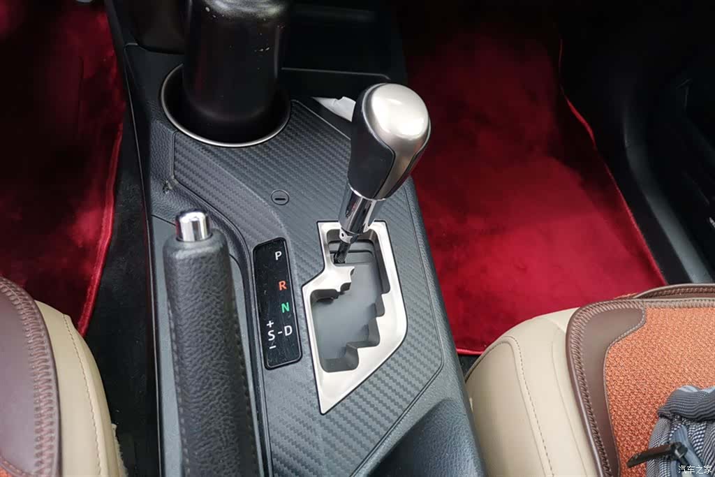 Toyota RAV4, 2014 16