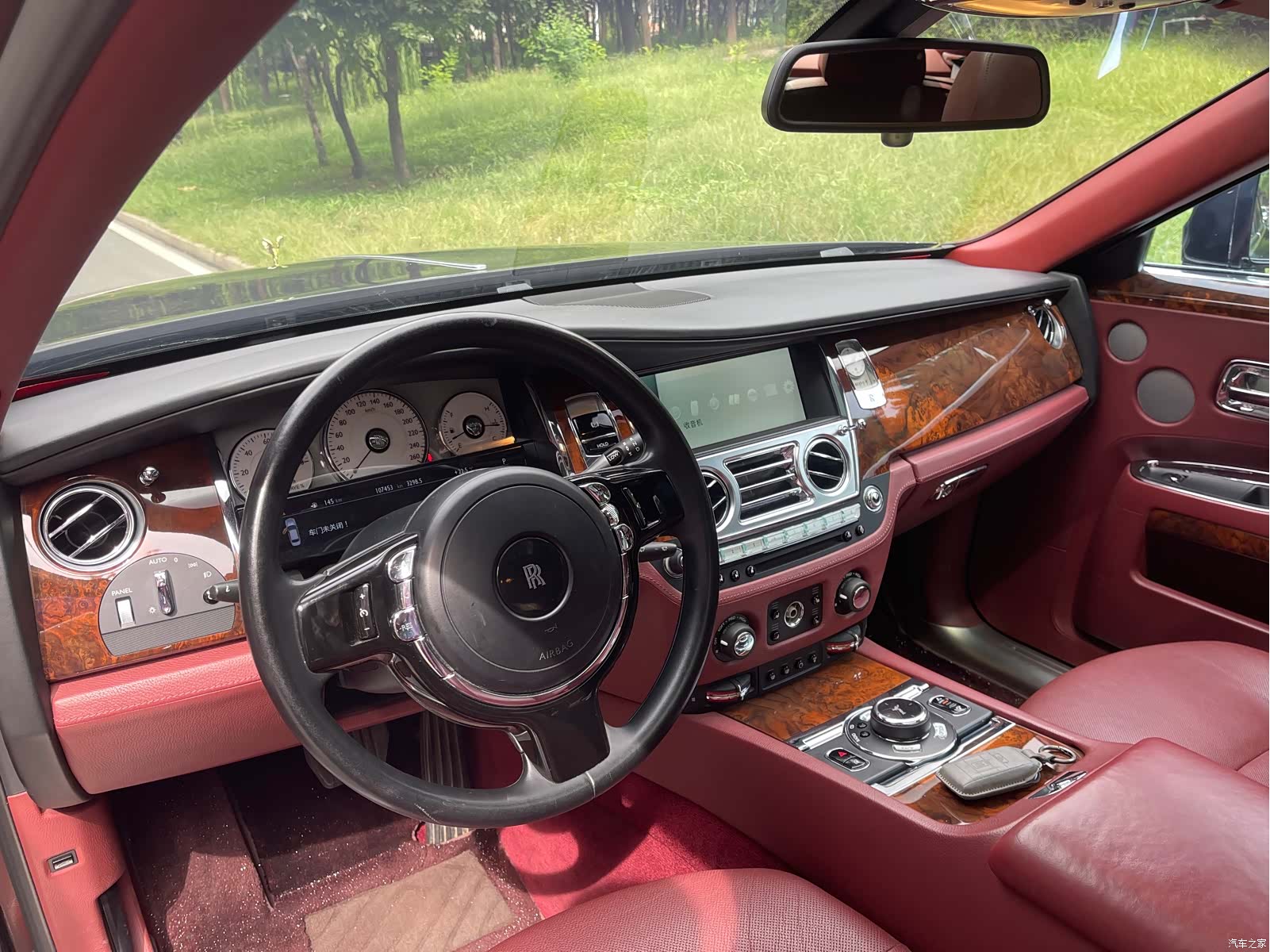 Rolls-Royce Ghost, 2015 6