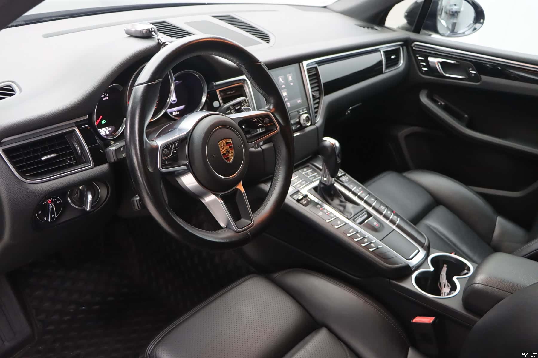 Porsche Macan, 2016 9