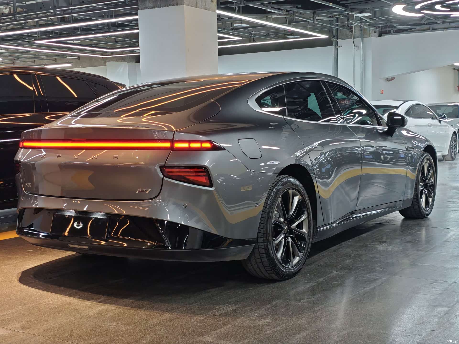 Xpeng P7, 2022 16