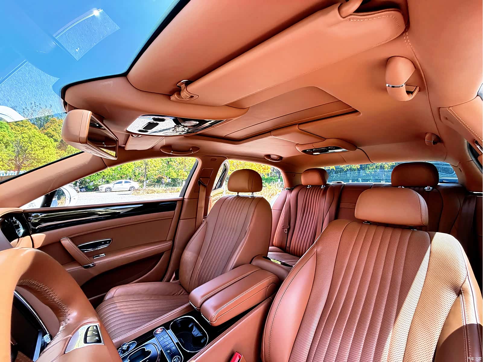 Bentley Flying Spur, 2020 48