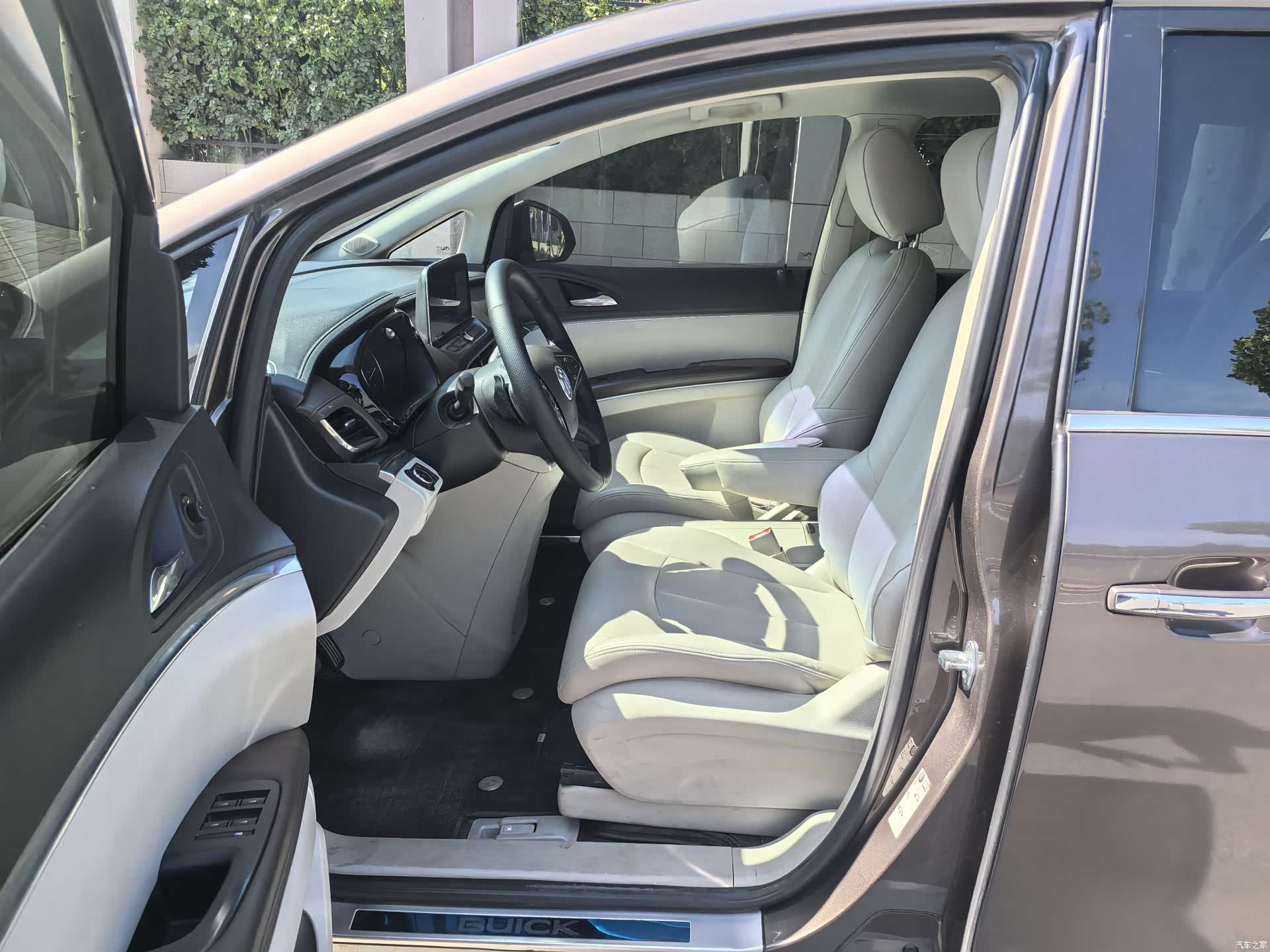 Buick GL8, 2020 6
