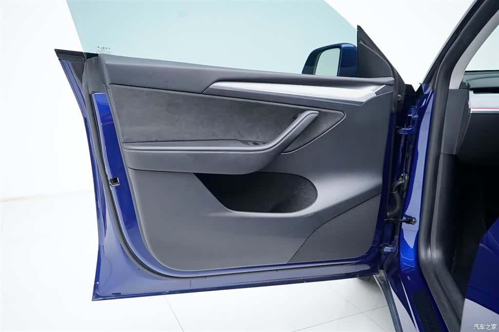 Tesla Model Y, 2024 10
