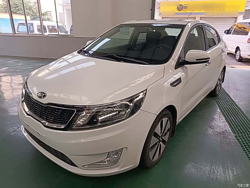 Kia K2, 2014 1