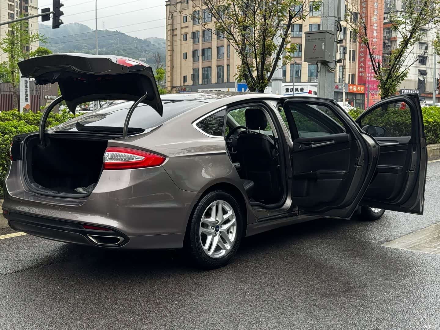 Ford Mondeo, 2016 21