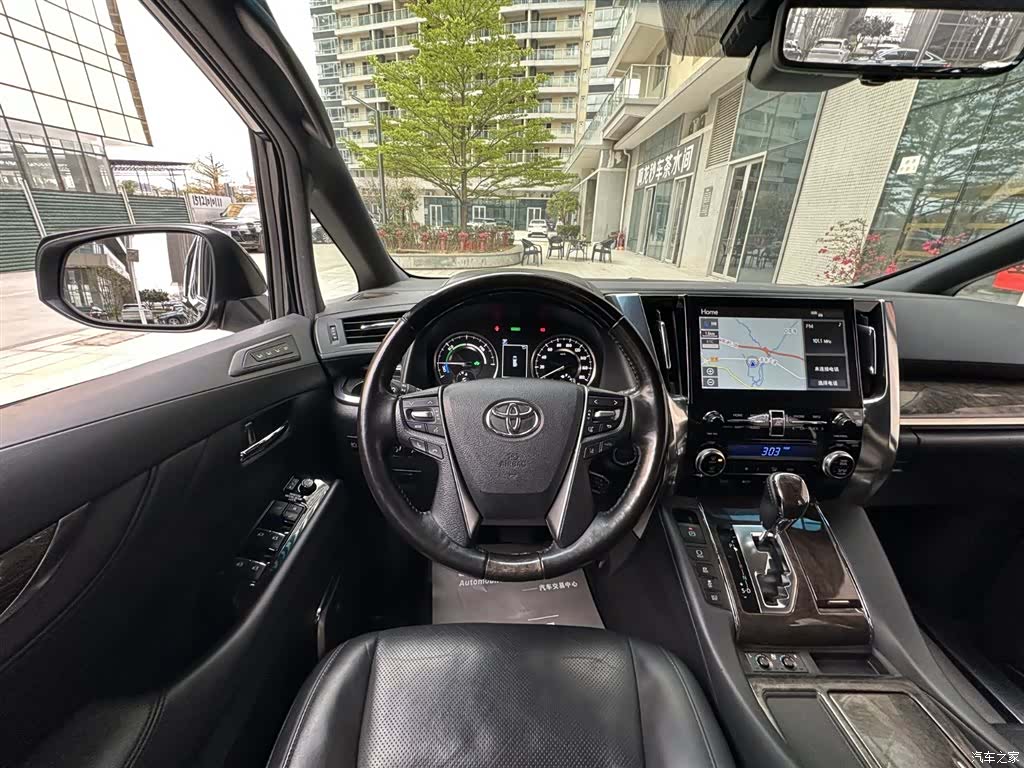 Toyota Vellfire, 2021 18