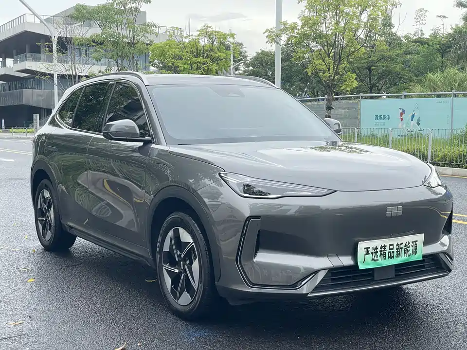 Geely Galaxy Galaxy E5