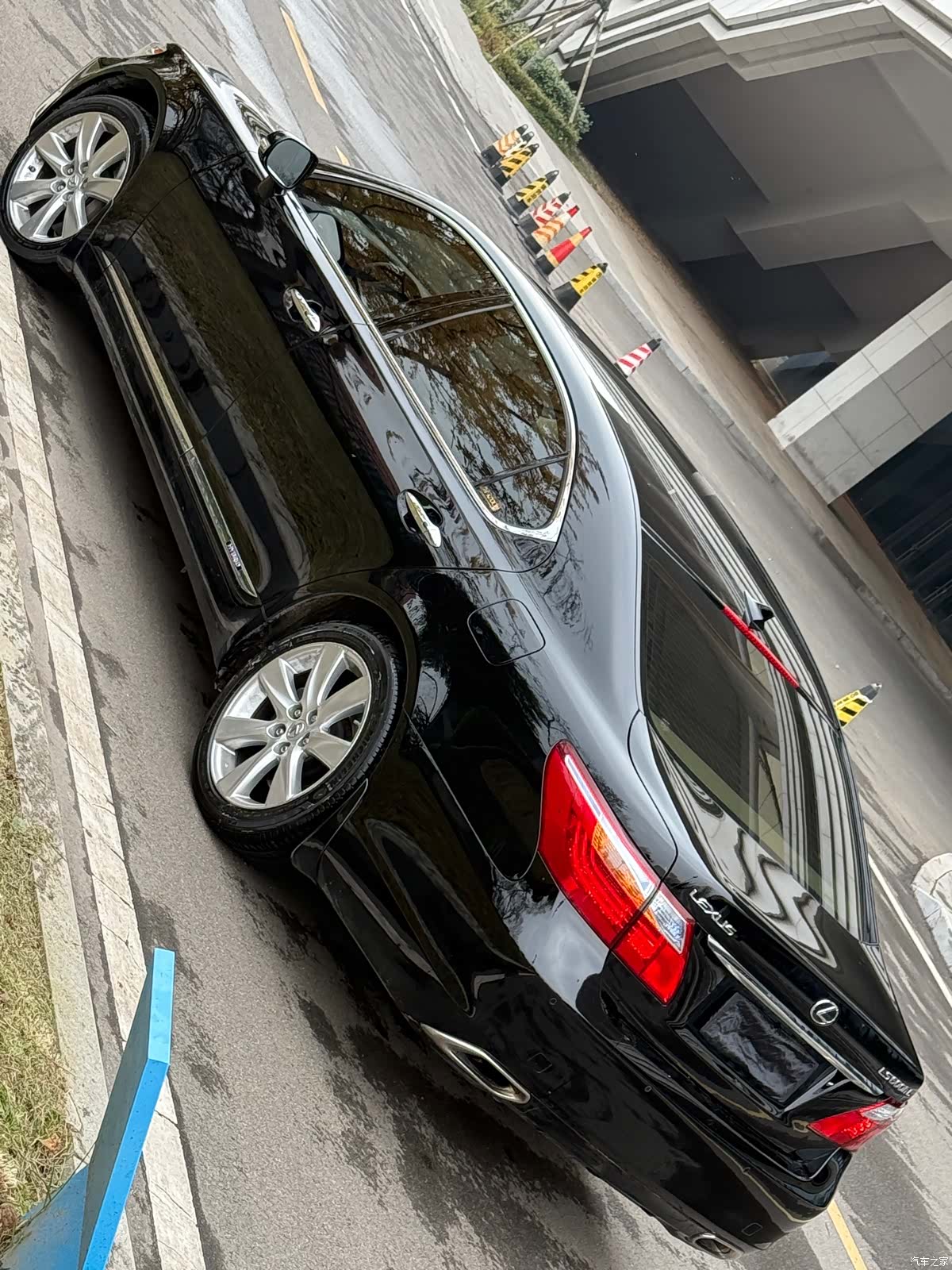 Lexus LS, 2012 4