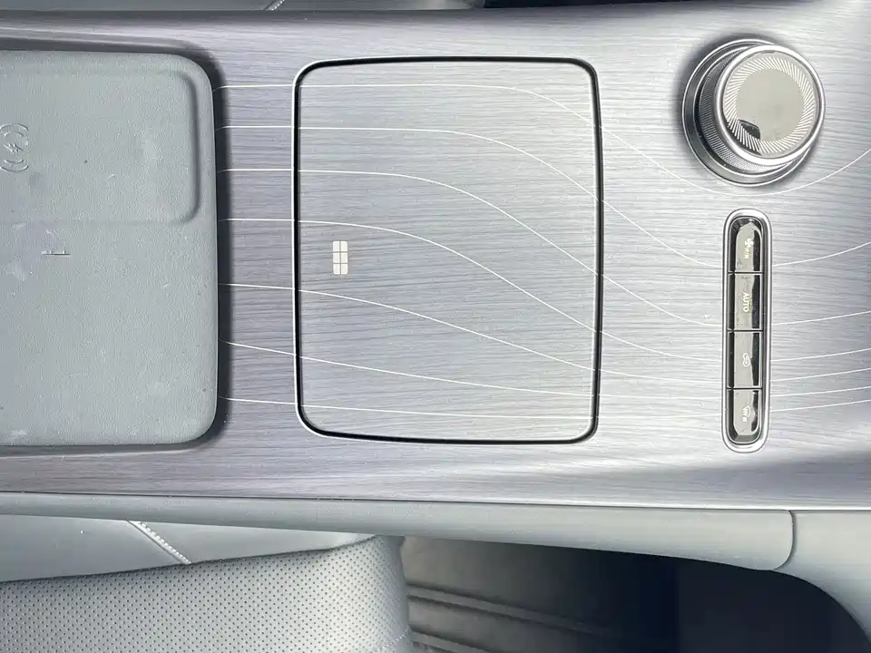 Geely Galaxy Galaxy E5