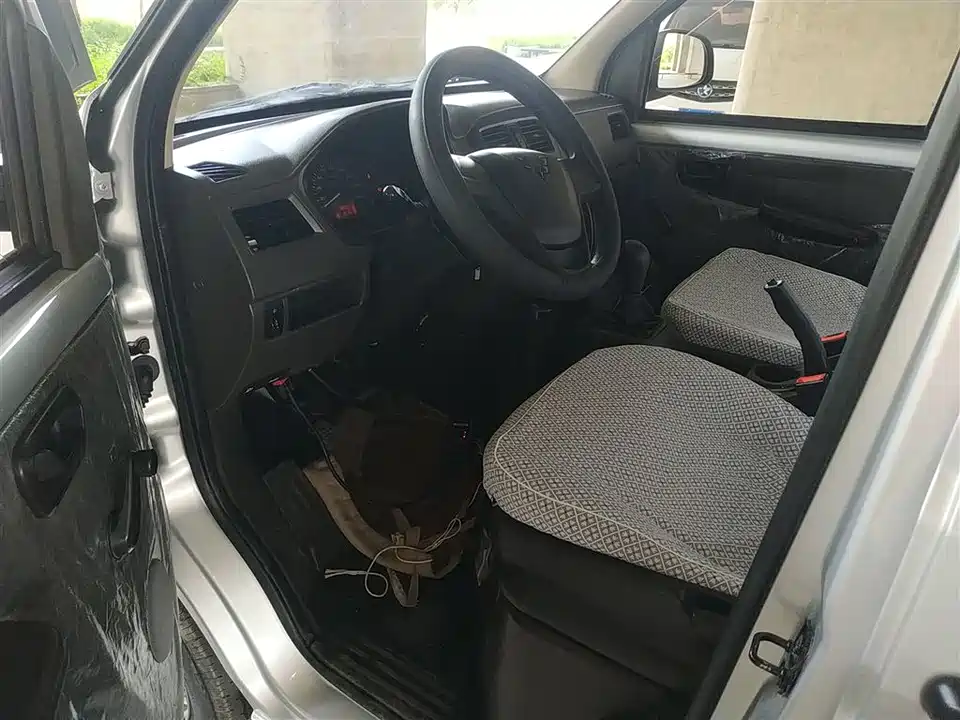 Wuling Wuling Rongguang S