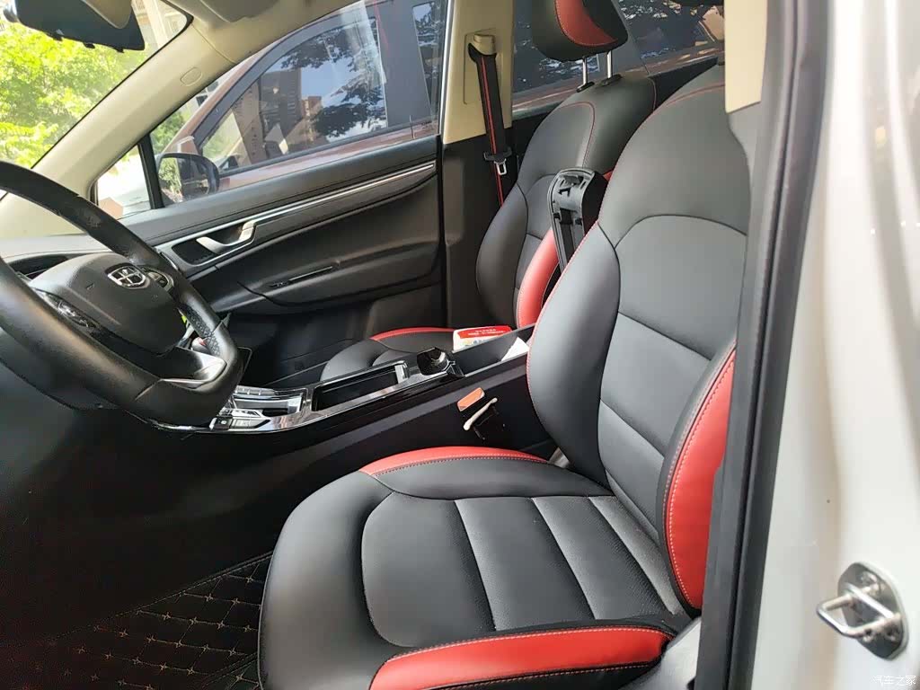 Geely Emgrand, 2020 8