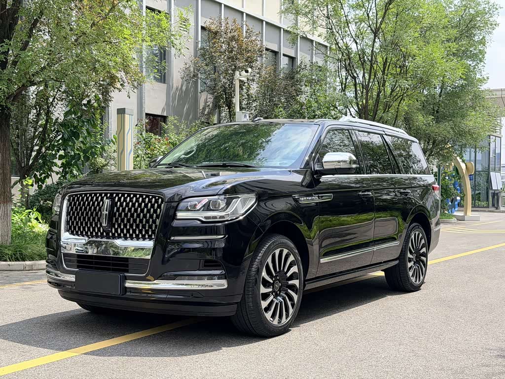 Lincoln Navigator