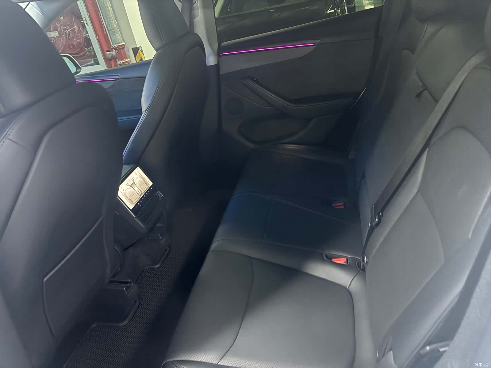 Tesla Model Y, 2025 6