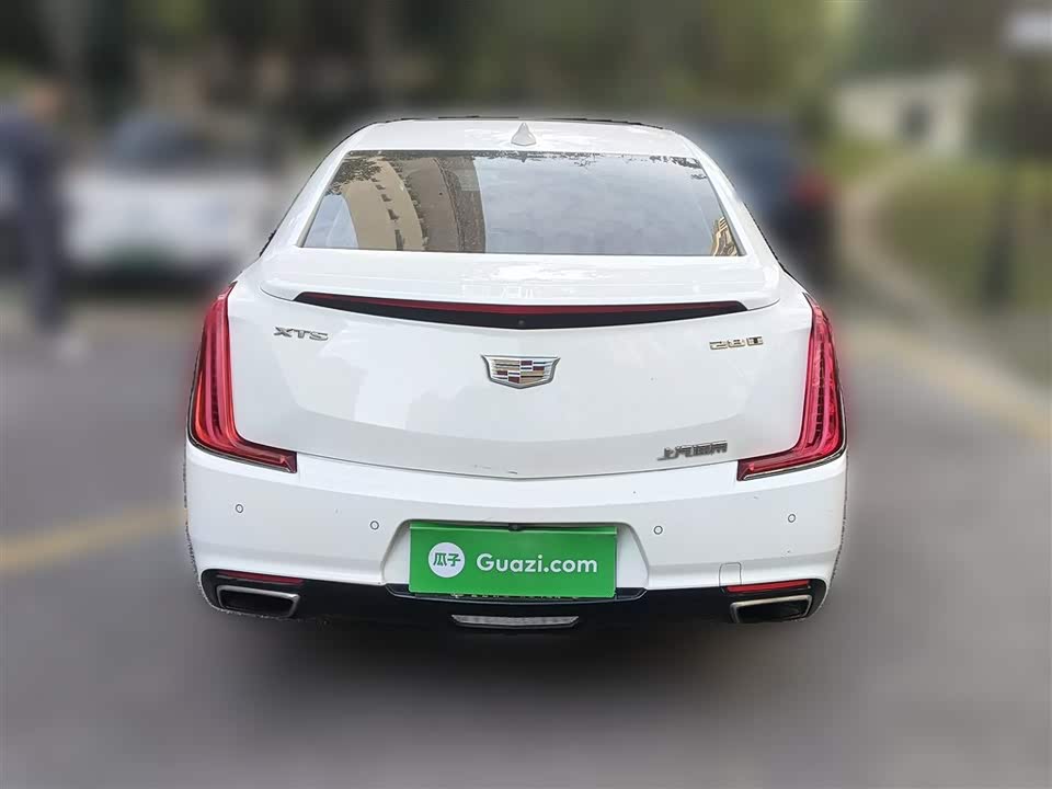 Cadillac XTS