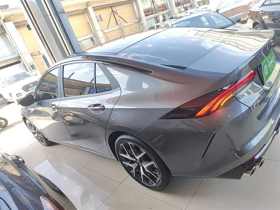 Trumpchi Shadow Leopard