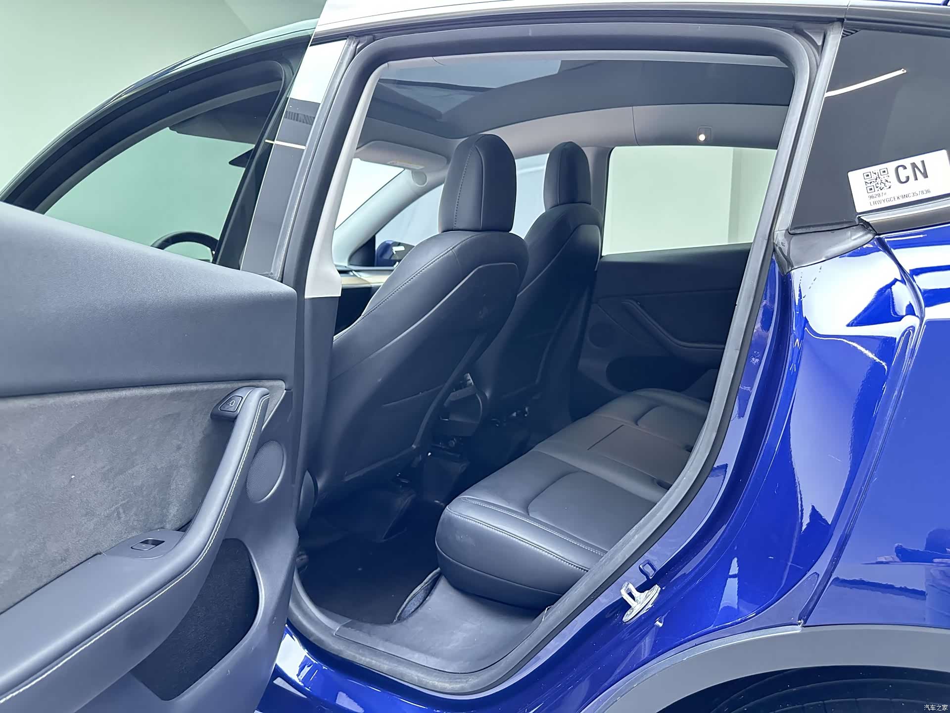 Tesla Model Y, 2022 15