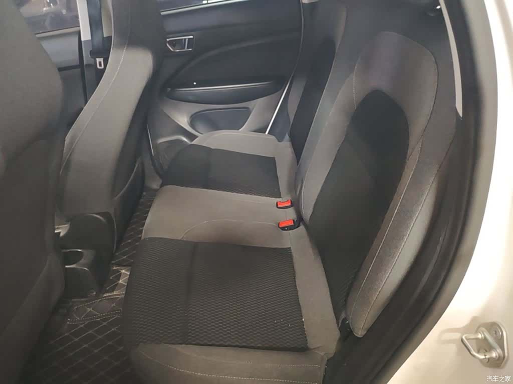 Leapmotor T03, 2022 17