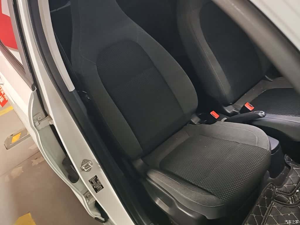 Leapmotor T03, 2022 25