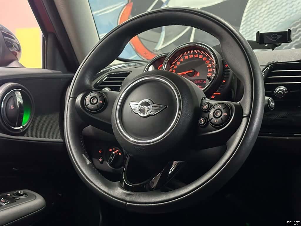 Mini Clubman, 2016 16