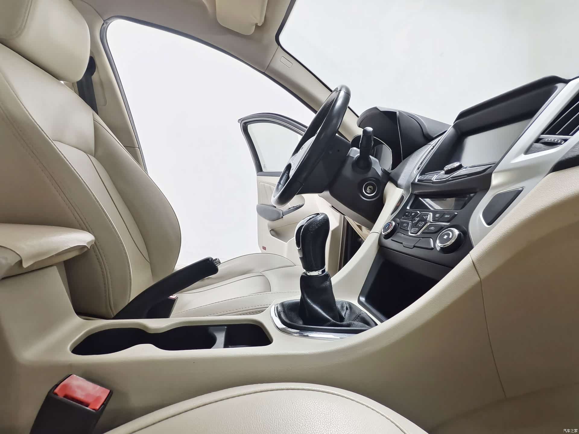 Chery 7, 2015 15