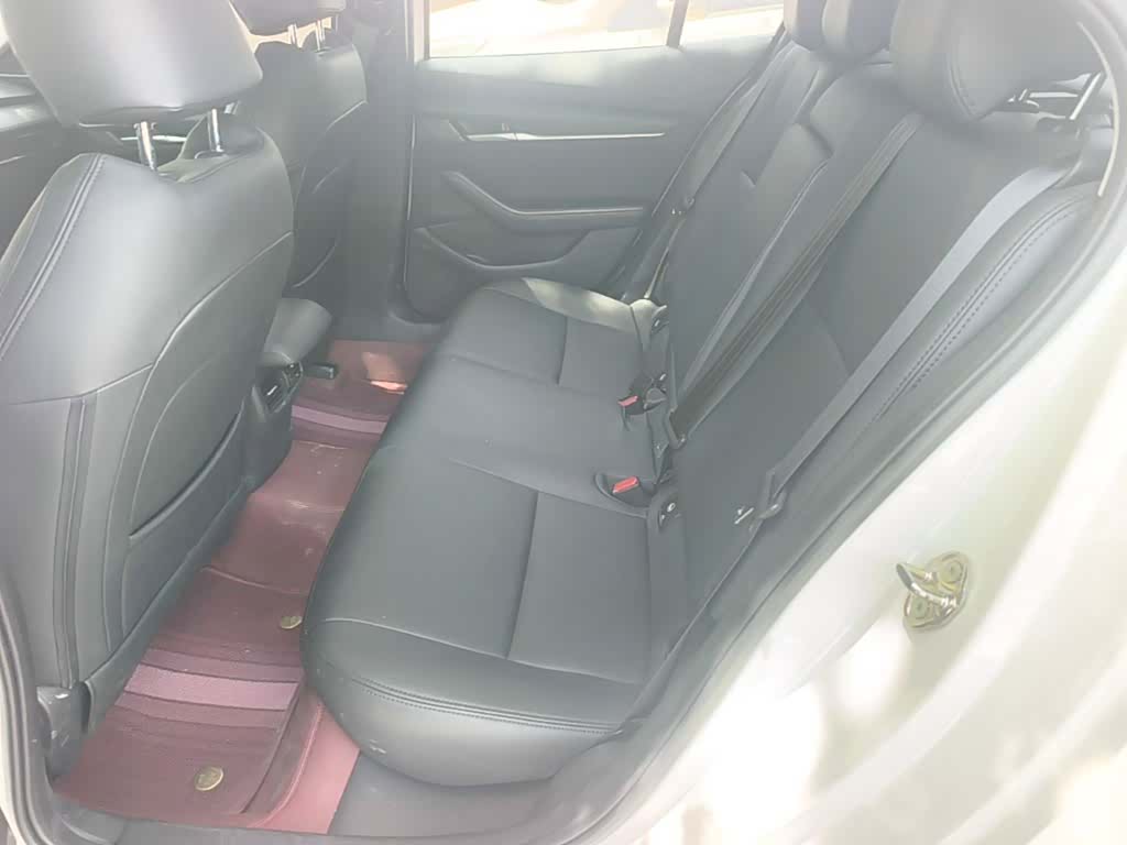 Mazda Mazda3, 2024 13