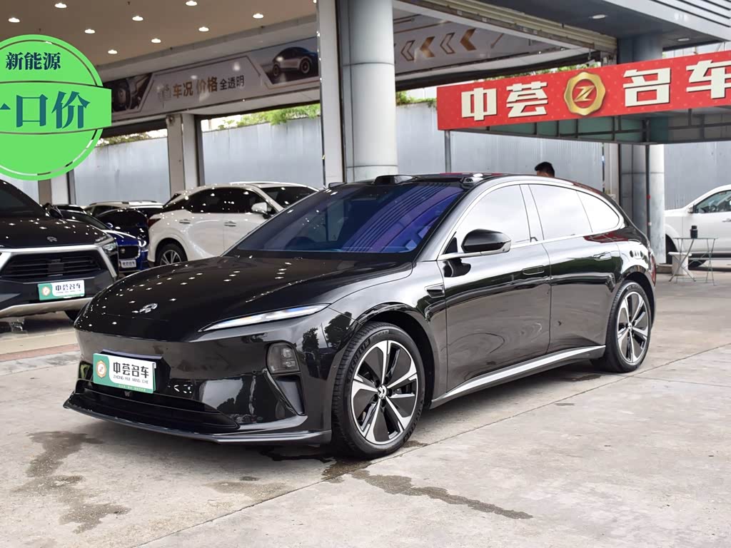 NIO ET5