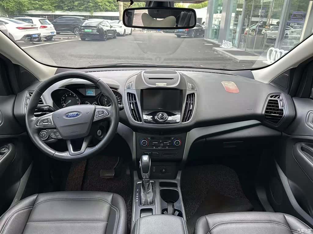 Ford Kuga, 2019 11