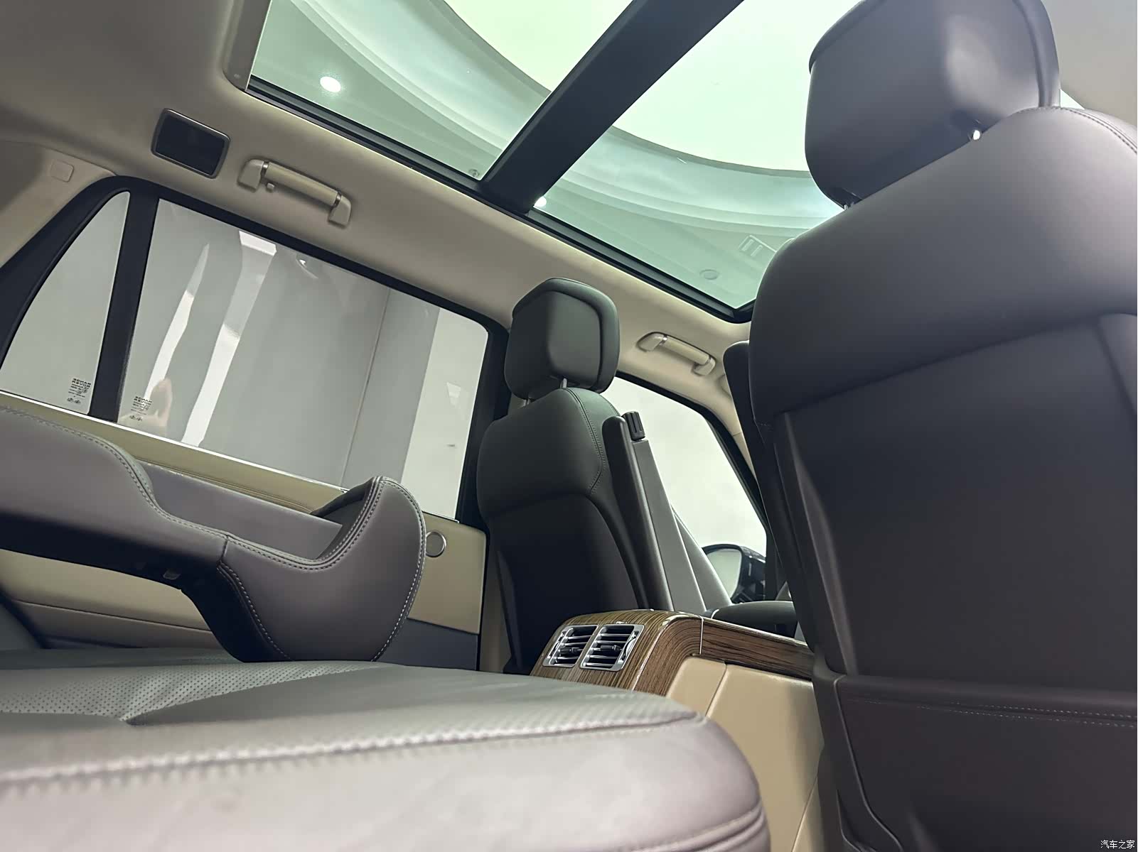 Land Rover Range Rover, 2018 15