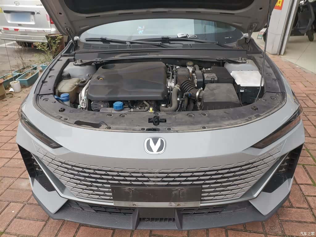Changan UNI-V, 2022 16