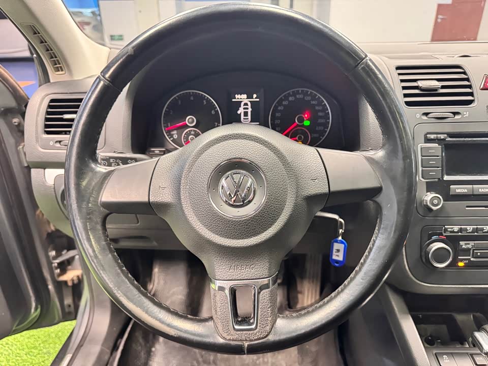 Volkswagen Sagitar