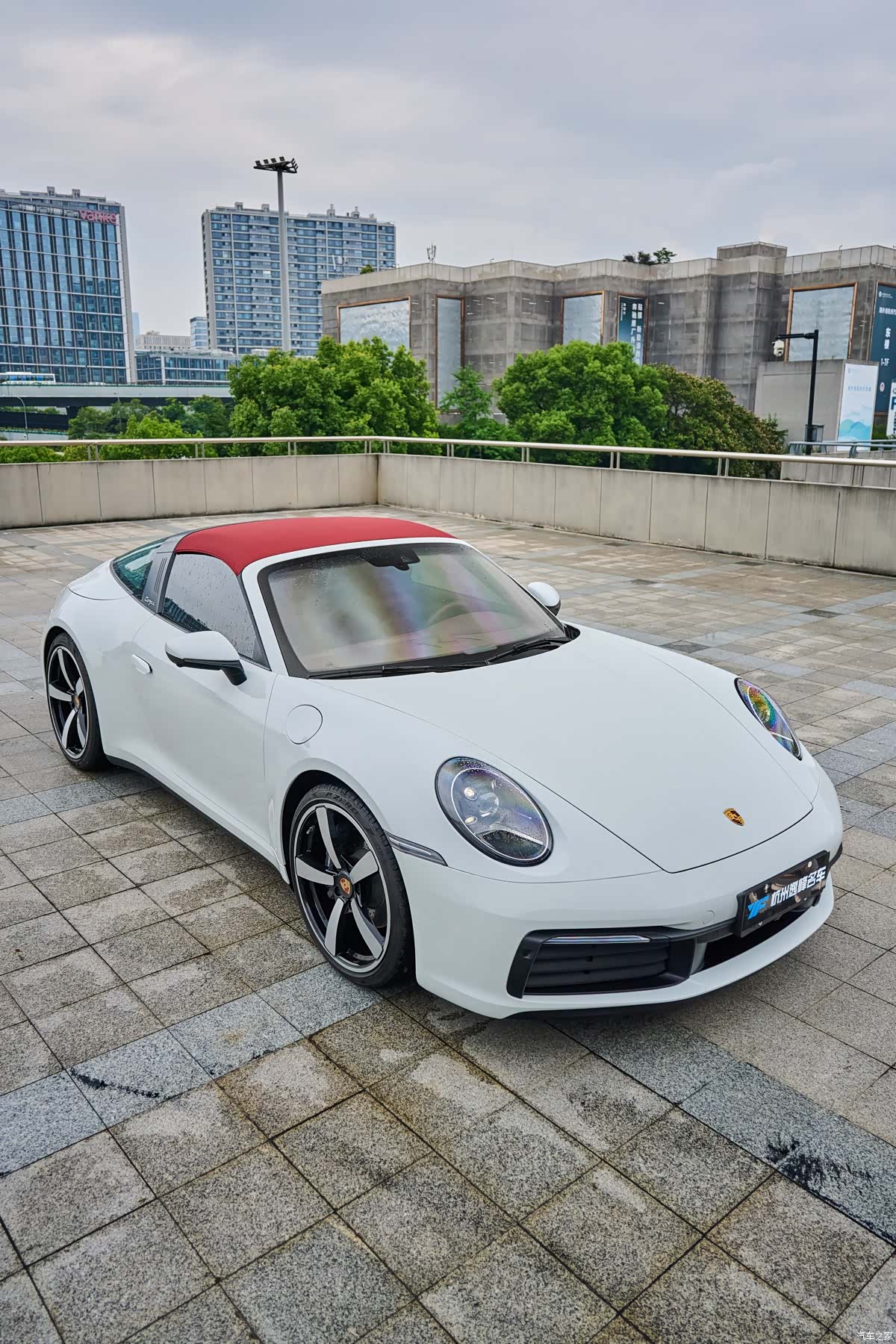 Porsche 911, 2024 10