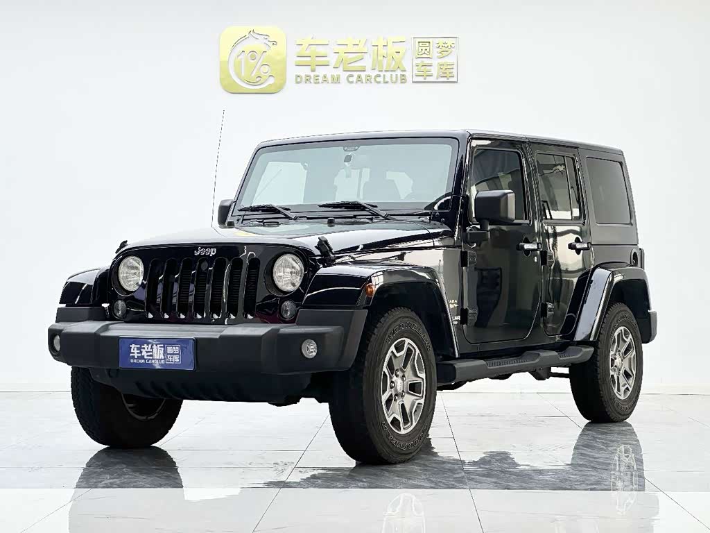Jeep 2015 3.0L Sahara