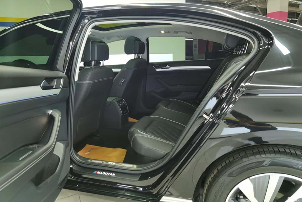 Volkswagen Magotan, 2023 11