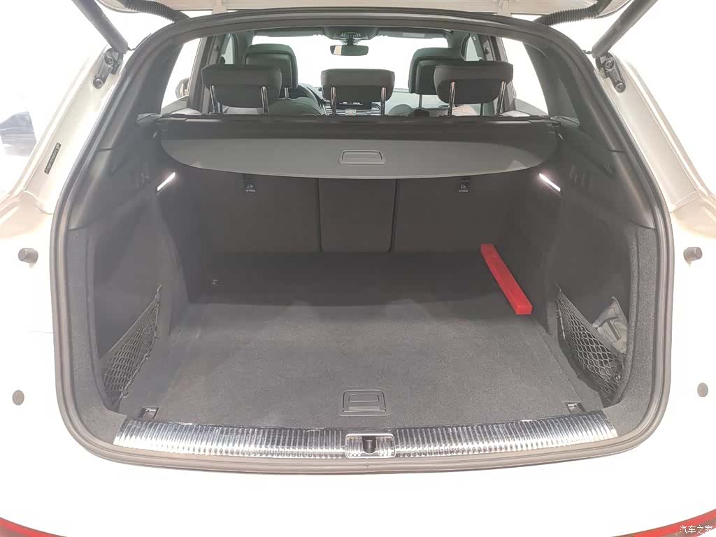 Audi Q5L, 2024 9