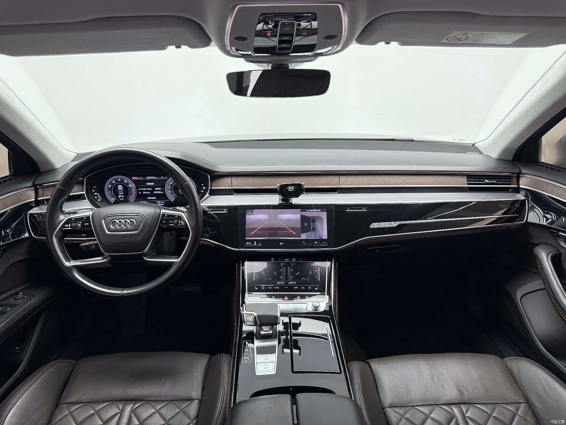 Audi A8L, 2021 11